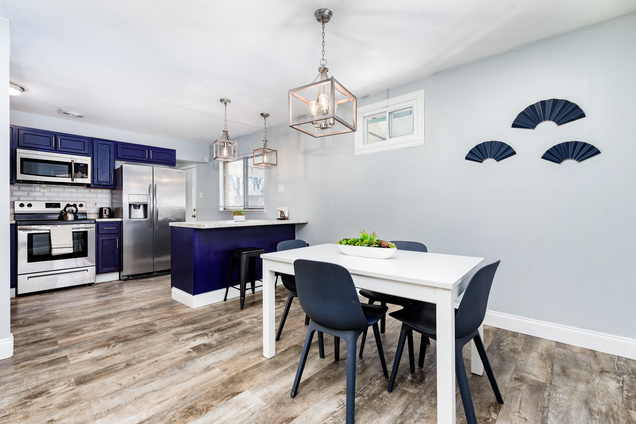 3 Bedrooms Bedrooms, ,1 BathroomBathrooms,Woodford Rentals,For Rent,1172