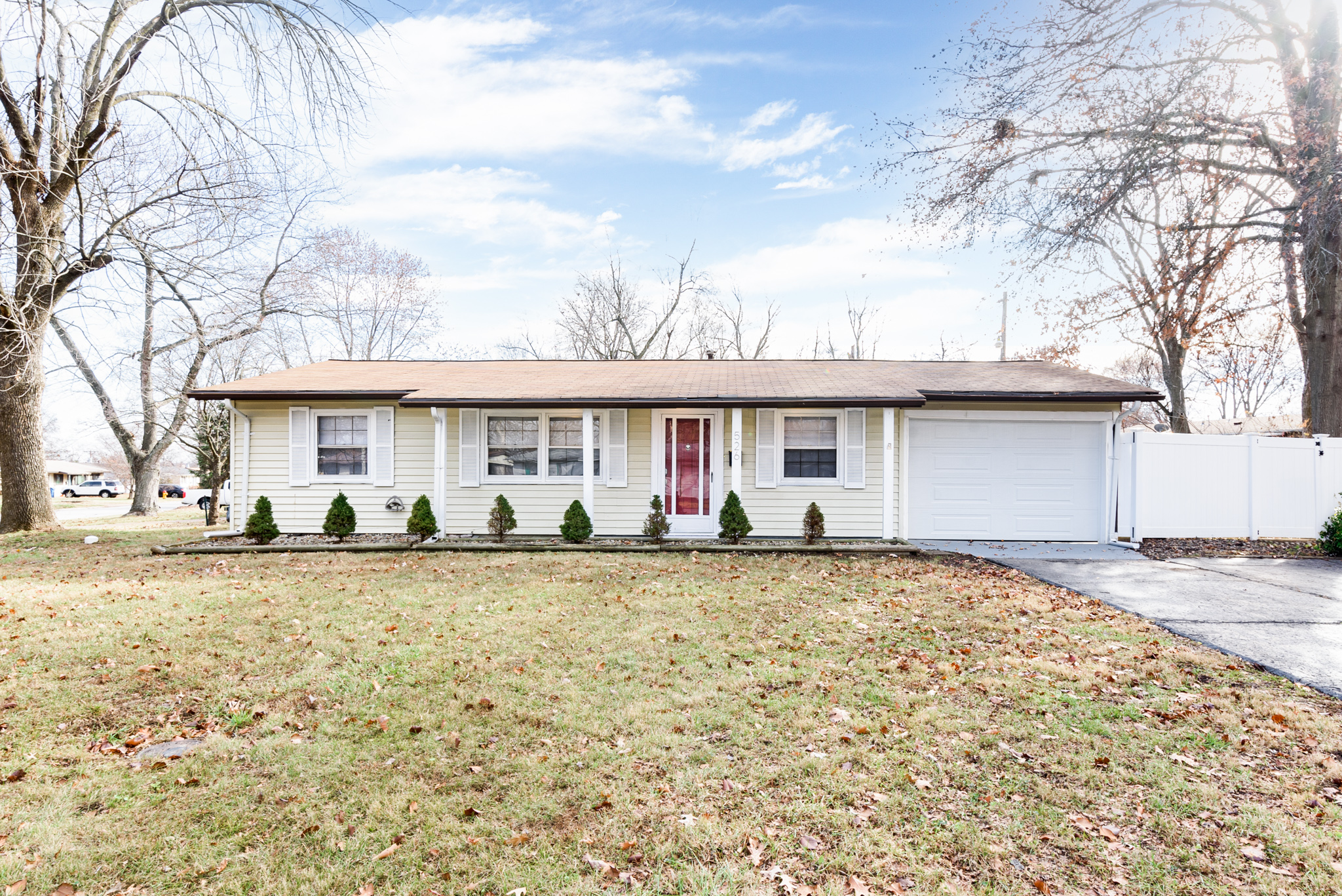 3 Bedrooms Bedrooms, ,1 BathroomBathrooms,Woodford Rentals,For Rent,1172
