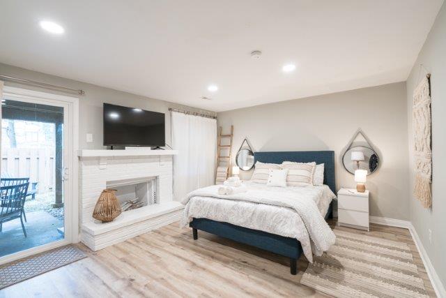 4 Bedrooms Bedrooms, ,2.5 BathroomsBathrooms,Woodford Rentals,For Rent,1208