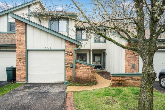 4 Bedrooms Bedrooms, ,2.5 BathroomsBathrooms,Woodford Rentals,For Rent,1208