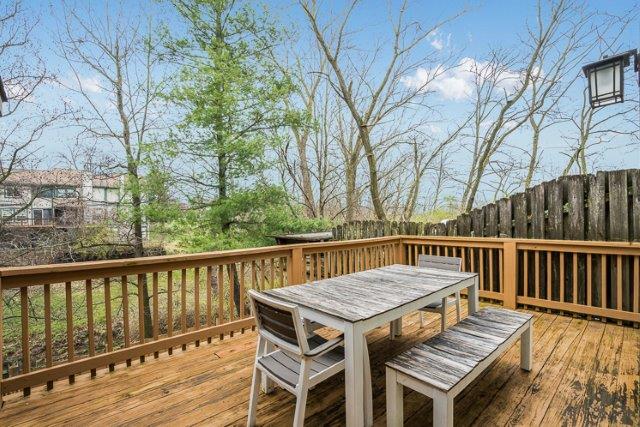 4 Bedrooms Bedrooms, ,2.5 BathroomsBathrooms,Woodford Rentals,For Rent,1208