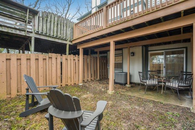 4 Bedrooms Bedrooms, ,2.5 BathroomsBathrooms,Woodford Rentals,For Rent,1208