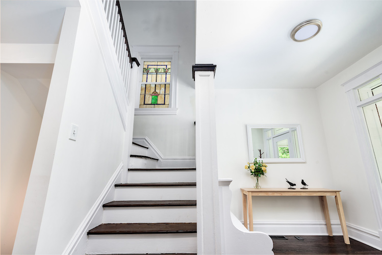 4 Bedrooms Bedrooms, ,1.5 BathroomsBathrooms,Woodford Rentals,For Rent,1274