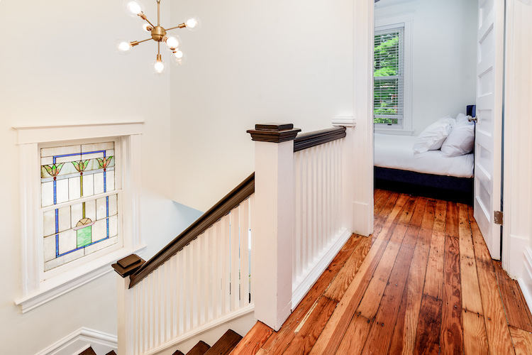 4 Bedrooms Bedrooms, ,1.5 BathroomsBathrooms,Woodford Rentals,For Rent,1274