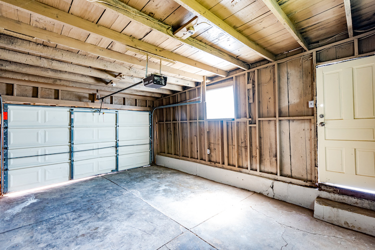 4 Bedrooms Bedrooms, ,1.5 BathroomsBathrooms,Woodford Rentals,For Rent,1274