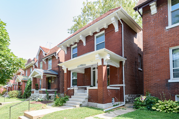 4 Bedrooms Bedrooms, ,1.5 BathroomsBathrooms,Woodford Rentals,For Rent,1274