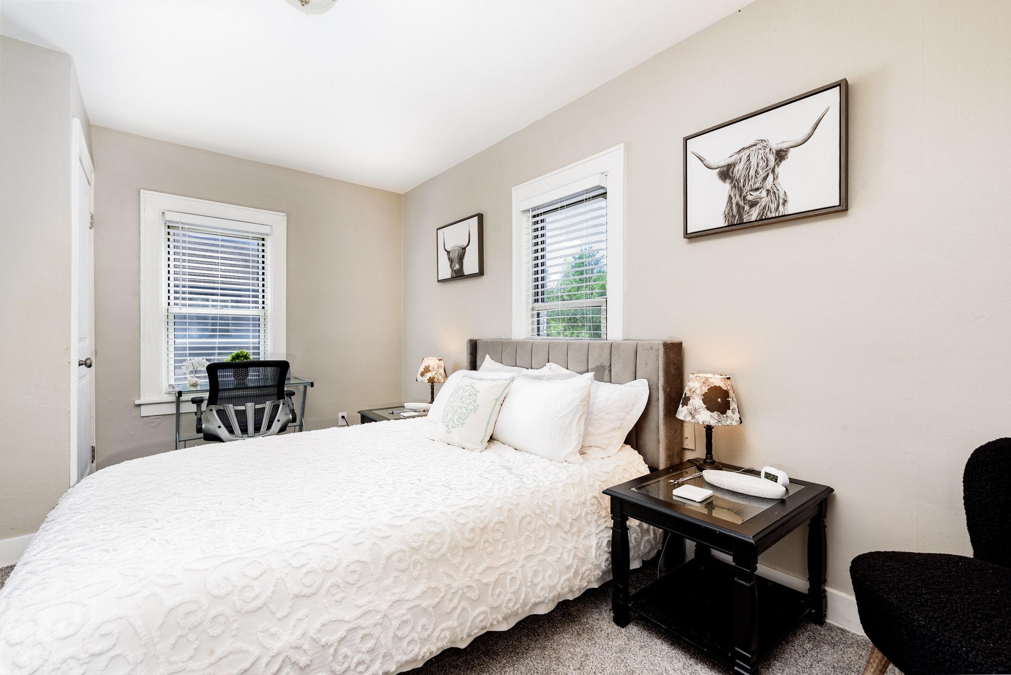 4 Bedrooms Bedrooms, ,2 BathroomsBathrooms,Woodford Rentals,For Rent,1290