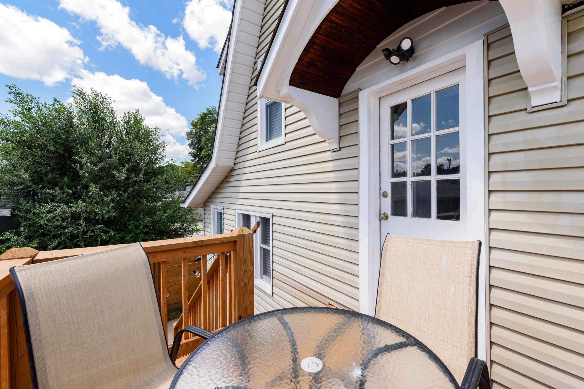 4 Bedrooms Bedrooms, ,2 BathroomsBathrooms,Woodford Rentals,For Rent,1290