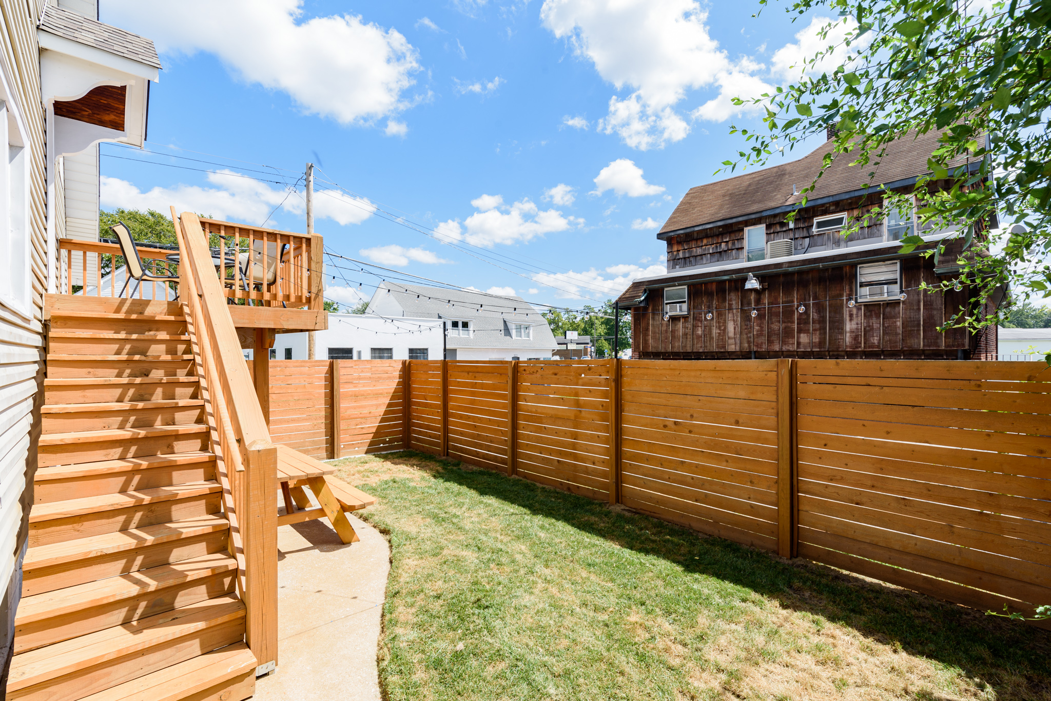 4 Bedrooms Bedrooms, ,2 BathroomsBathrooms,Woodford Rentals,For Rent,1290