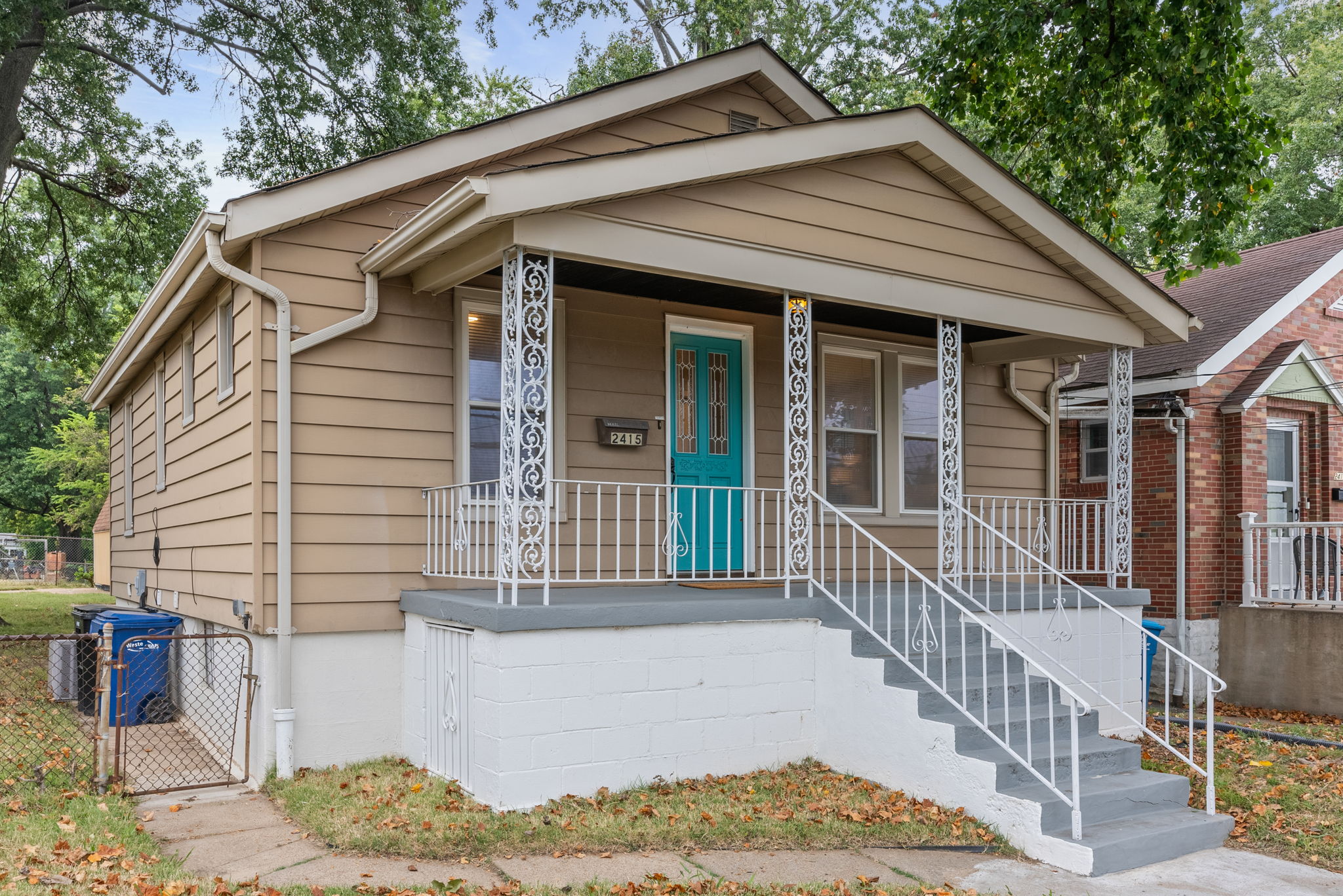 3 Bedrooms Bedrooms, ,2 BathroomsBathrooms,Woodford Rentals,For Rent,1292