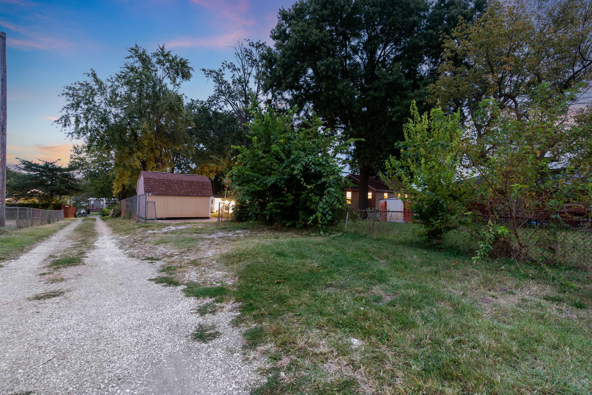 3 Bedrooms Bedrooms, ,2 BathroomsBathrooms,Woodford Rentals,For Rent,1292