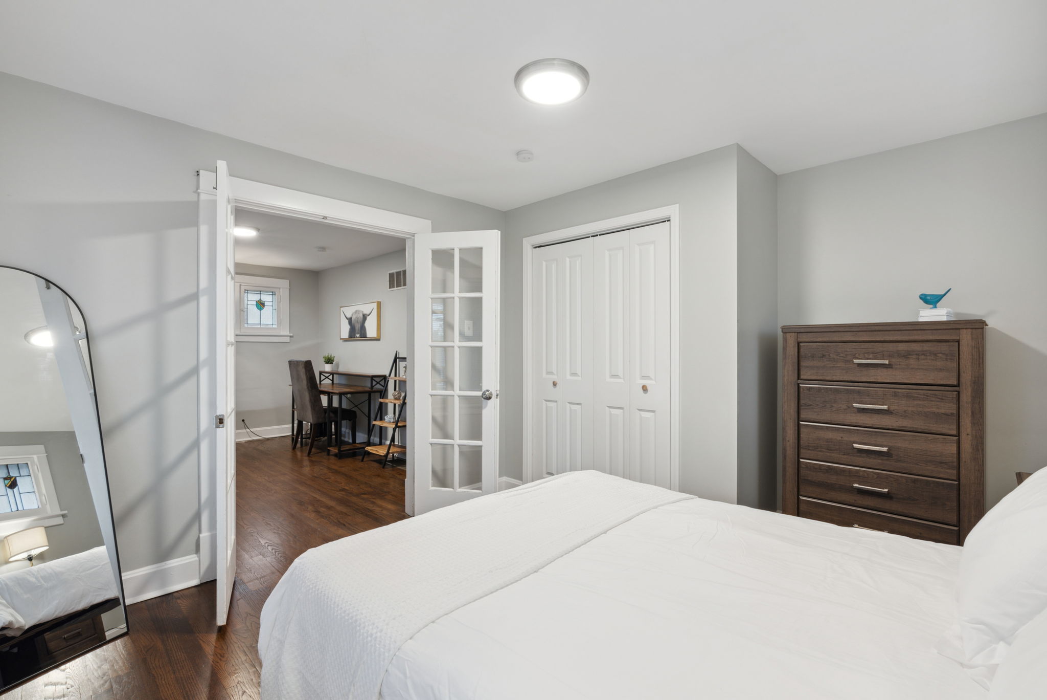 3 Bedrooms Bedrooms, ,2 BathroomsBathrooms,Woodford Rentals,For Rent,1292