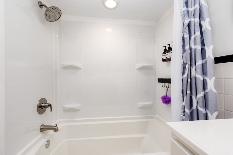 3 Bedrooms Bedrooms, ,1.5 BathroomsBathrooms,Woodford Rentals,For Rent,1299