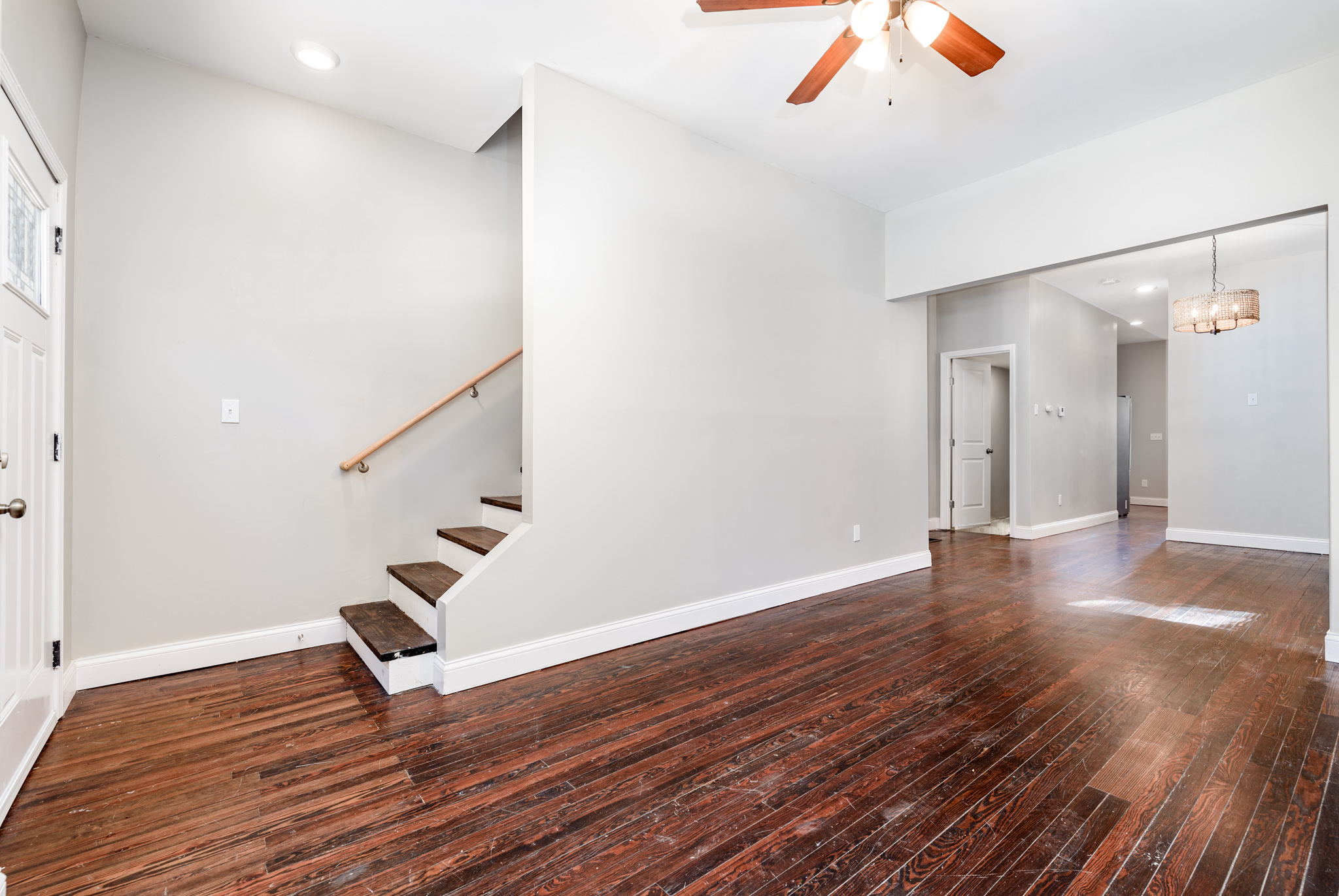 3 Bedrooms Bedrooms, ,2 BathroomsBathrooms,Woodford Rentals,For Rent,1302