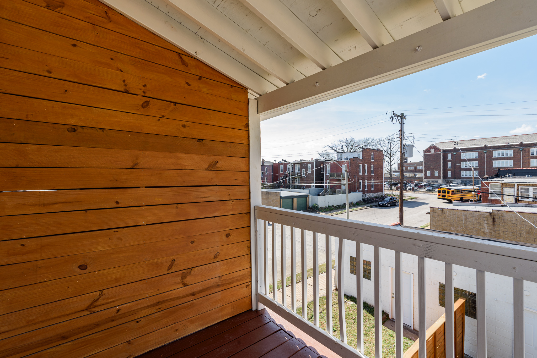 3 Bedrooms Bedrooms, ,2 BathroomsBathrooms,Woodford Rentals,For Rent,1302