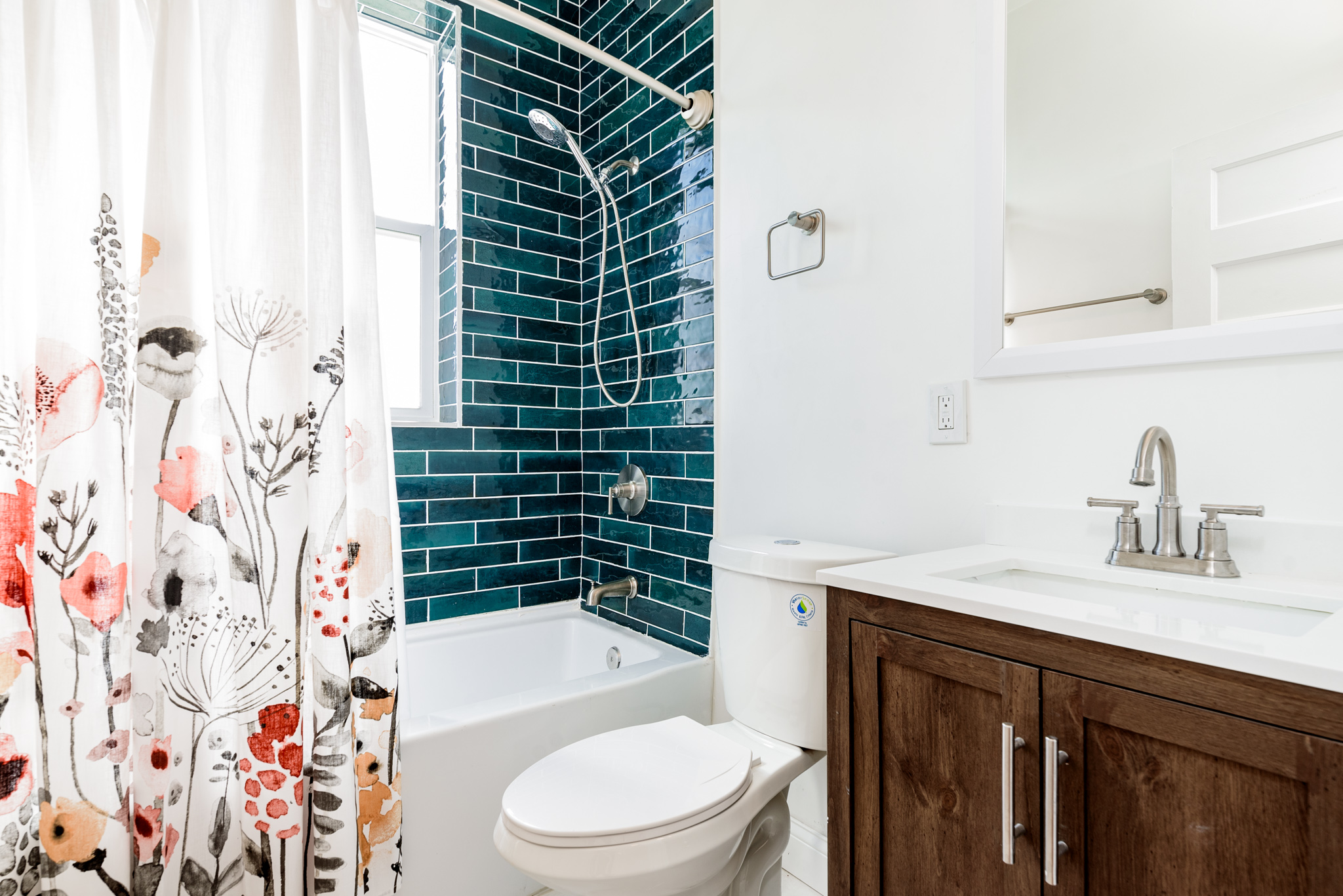 1 Bedroom Bedrooms, ,1 BathroomBathrooms,Woodford Rentals,For Rent,1304