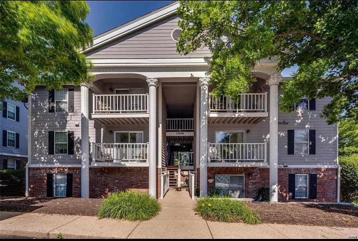2 Bedrooms Bedrooms, ,1 BathroomBathrooms,Woodford Rentals,For Rent,1309