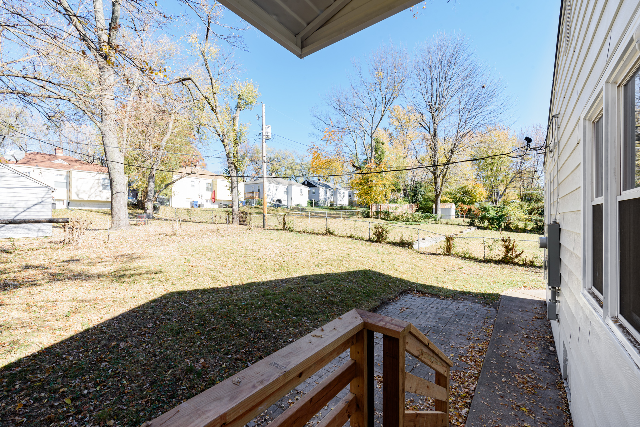 3 Bedrooms Bedrooms, ,2 BathroomsBathrooms,Woodford Rentals,For Rent,1312