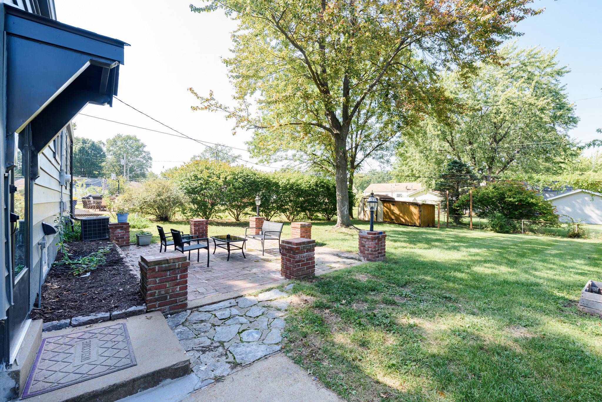 4 Bedrooms Bedrooms, ,2 BathroomsBathrooms,Woodford Rentals,For Rent,1313