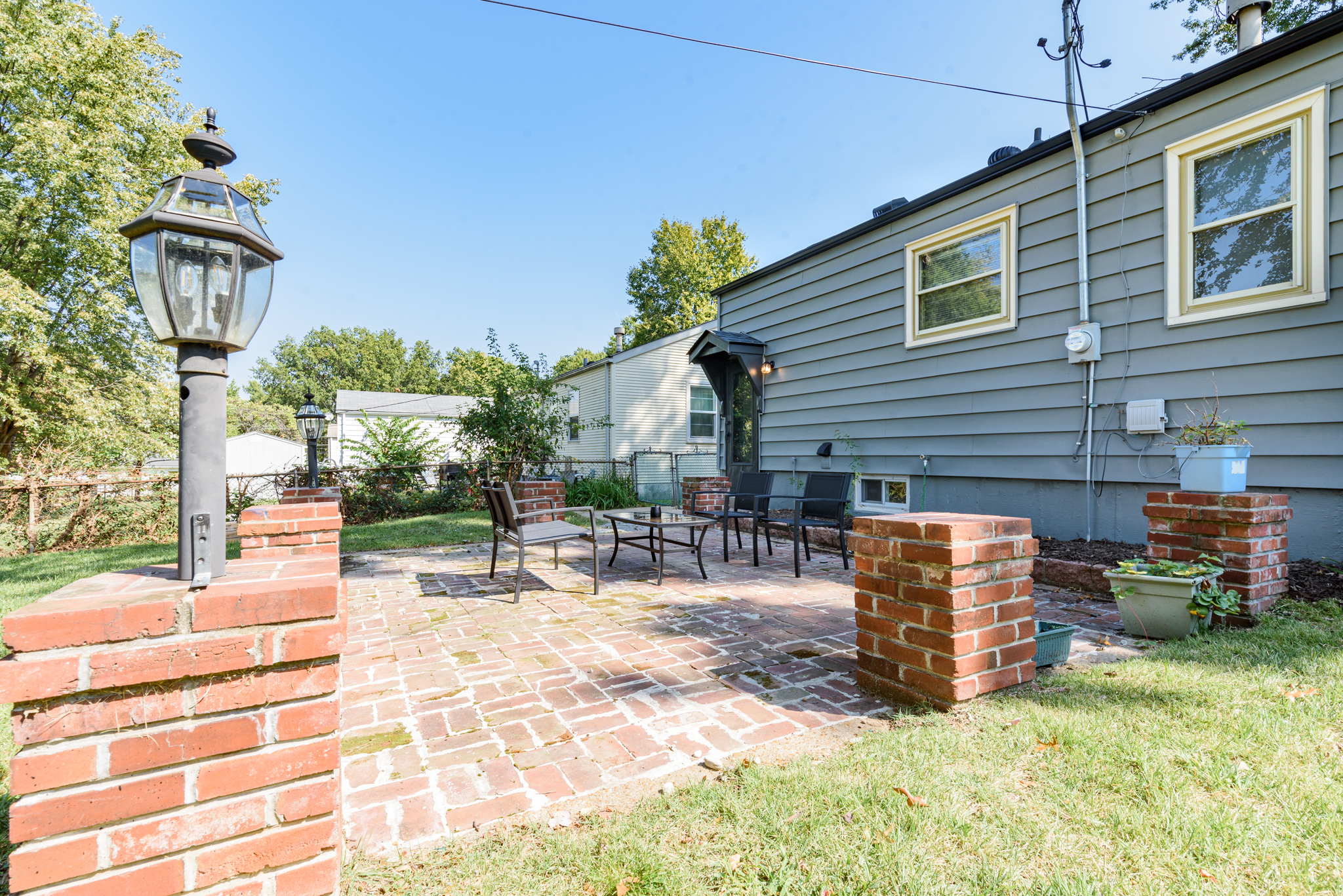 4 Bedrooms Bedrooms, ,2 BathroomsBathrooms,Woodford Rentals,For Rent,1313