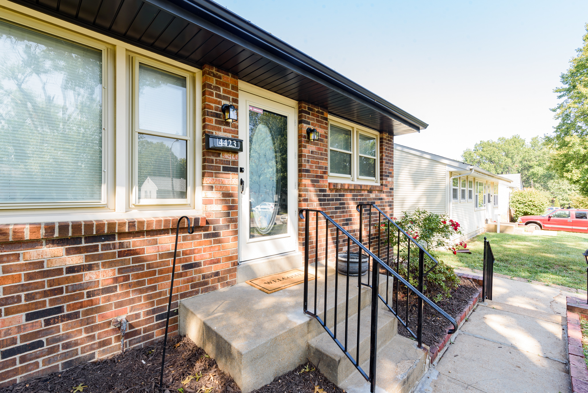 4 Bedrooms Bedrooms, ,2 BathroomsBathrooms,Woodford Rentals,For Rent,1313