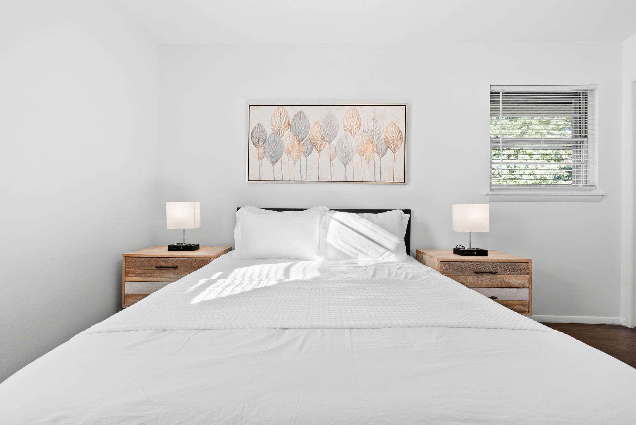 4 Bedrooms Bedrooms, ,1.5 BathroomsBathrooms,Woodford Rentals,For Rent,1314