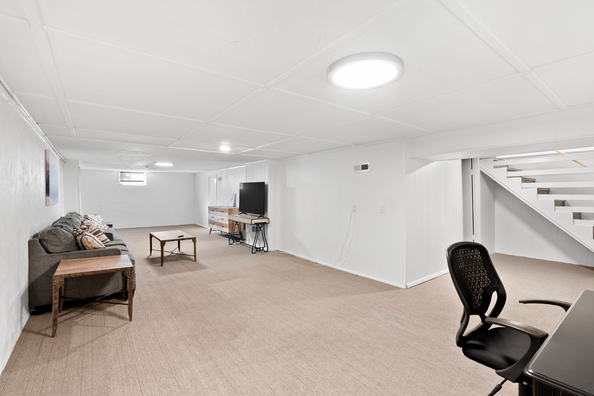 4 Bedrooms Bedrooms, ,1.5 BathroomsBathrooms,Woodford Rentals,For Rent,1314