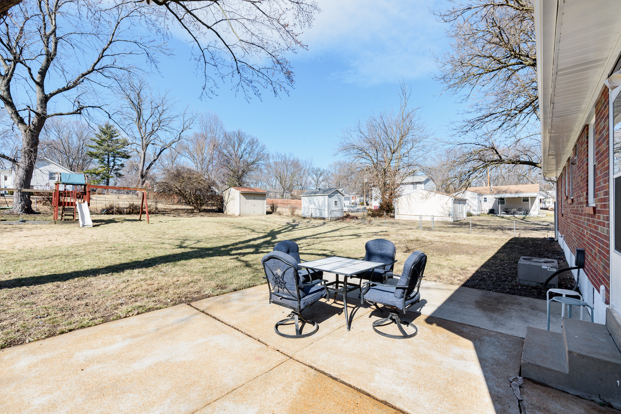 4 Bedrooms Bedrooms, ,2 BathroomsBathrooms,Woodford Rentals,For Rent,1315