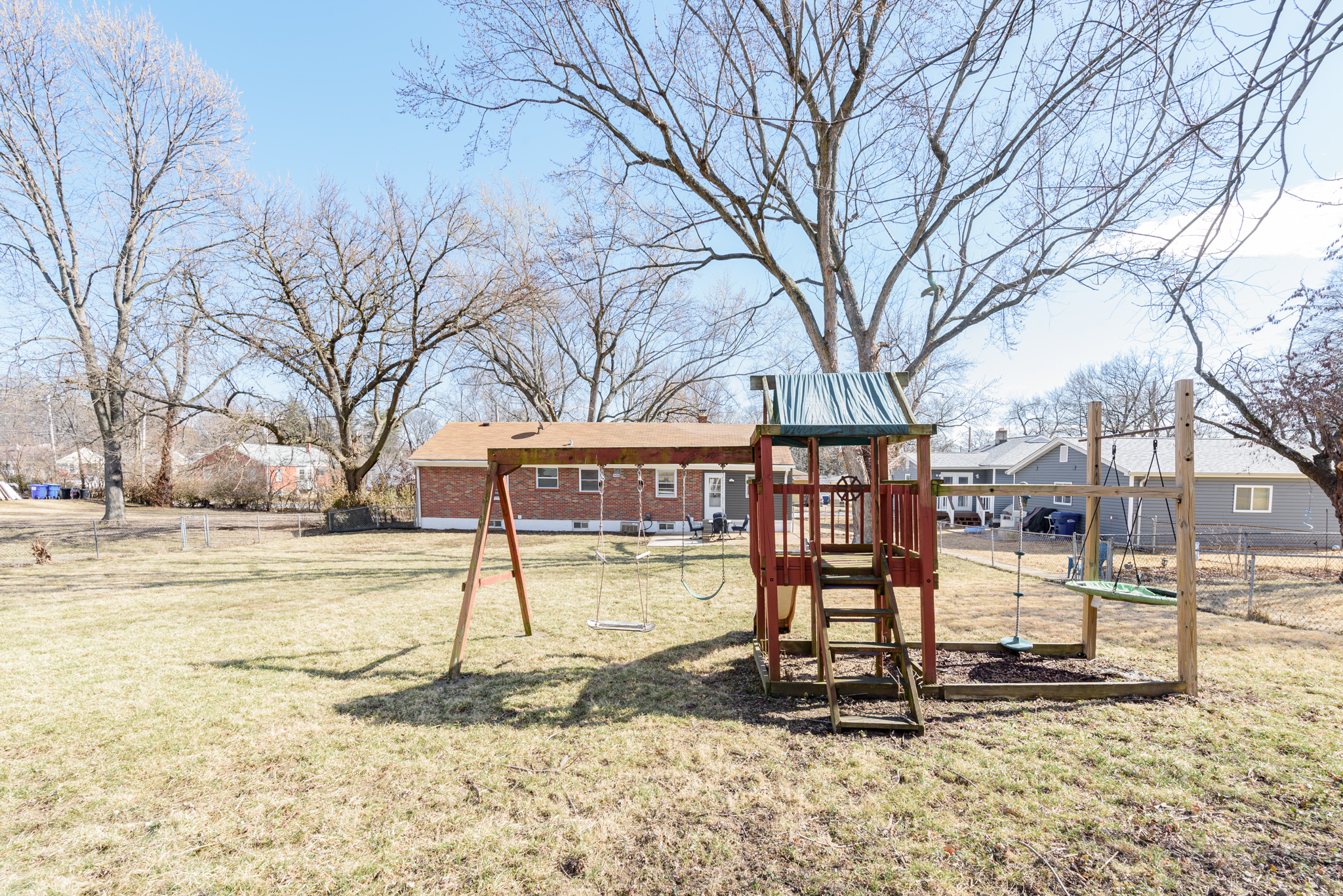 4 Bedrooms Bedrooms, ,2 BathroomsBathrooms,Woodford Rentals,For Rent,1315