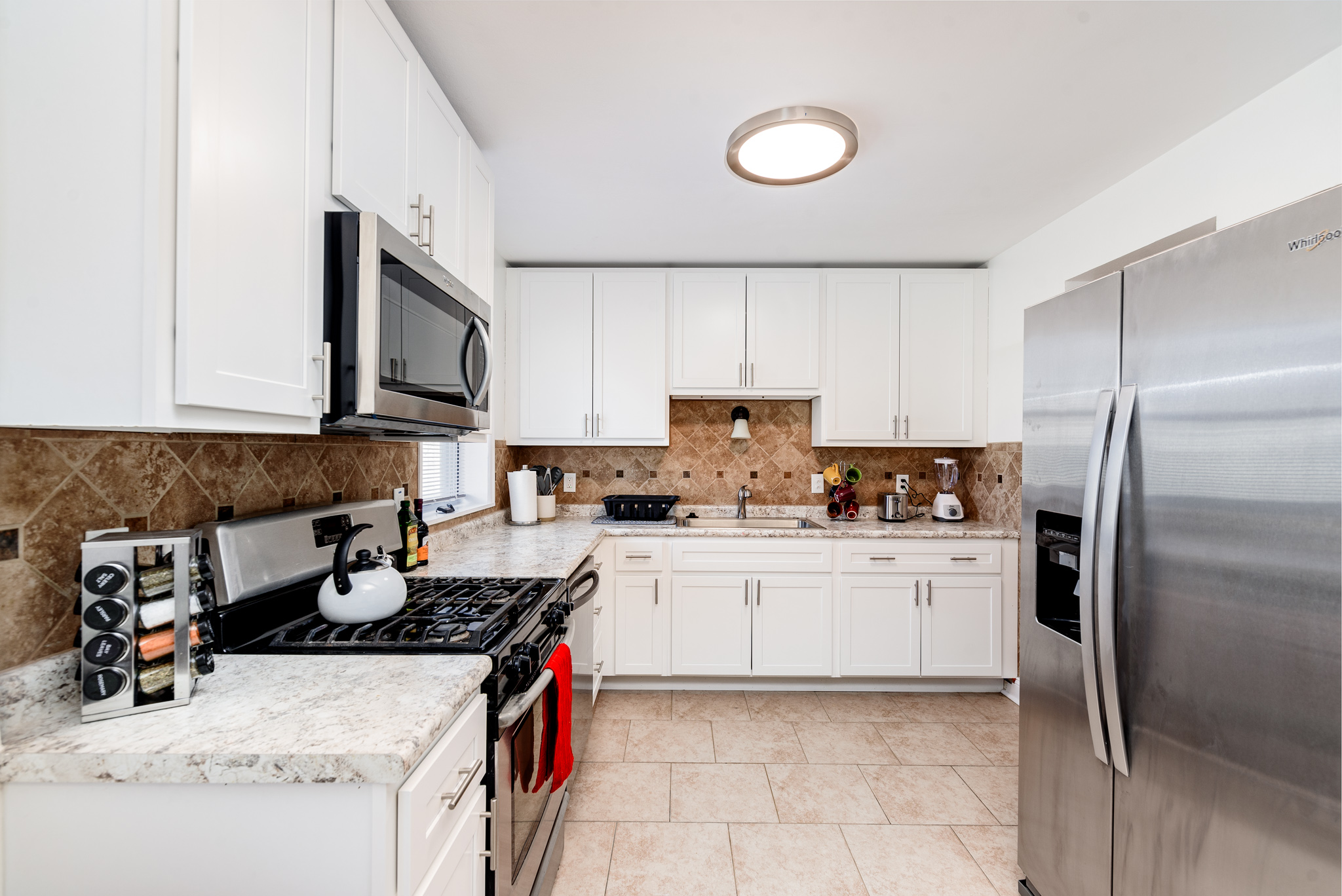 4 Bedrooms Bedrooms, ,2 BathroomsBathrooms,Woodford Rentals,For Rent,1315