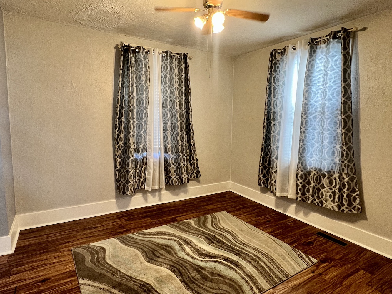 2 Bedrooms Bedrooms, ,1 BathroomBathrooms,Woodford Investments,Investment,1321