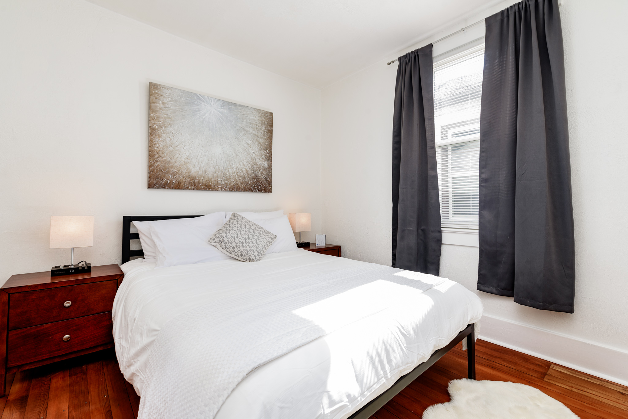 3 Bedrooms Bedrooms, ,1 BathroomBathrooms,Woodford Rentals,For Rent,1323