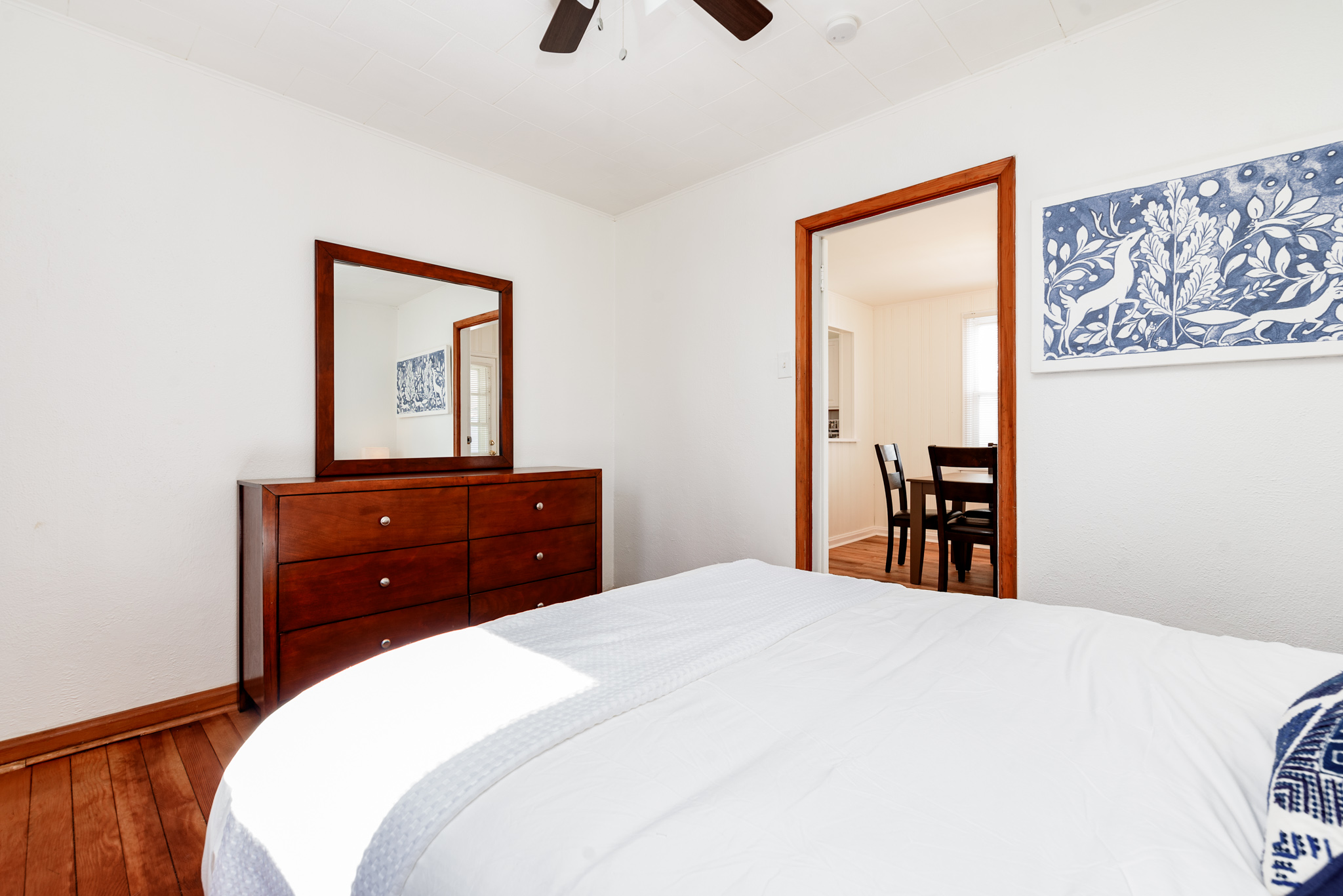 3 Bedrooms Bedrooms, ,1 BathroomBathrooms,Woodford Rentals,For Rent,1323