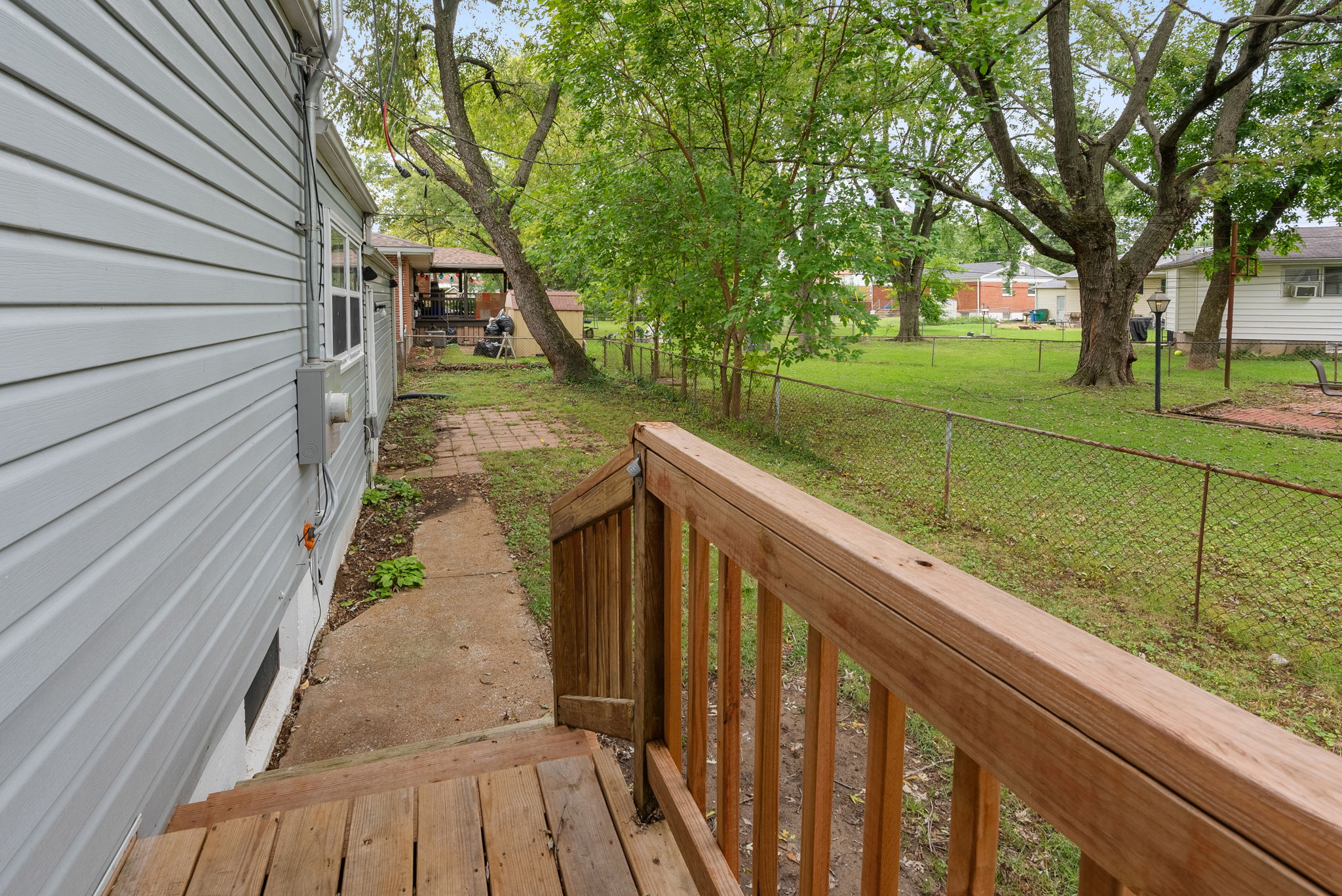 5 Bedrooms Bedrooms, ,2 BathroomsBathrooms,Woodford Rentals,For Rent,1325