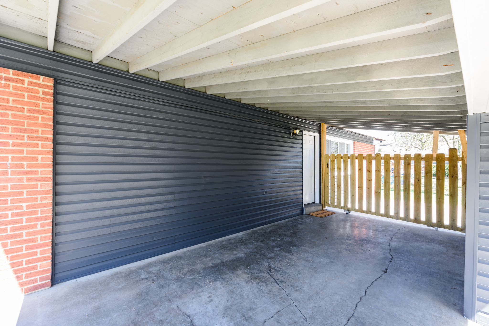 4 Bedrooms Bedrooms, ,1 BathroomBathrooms,Woodford Rentals,For Rent,1326
