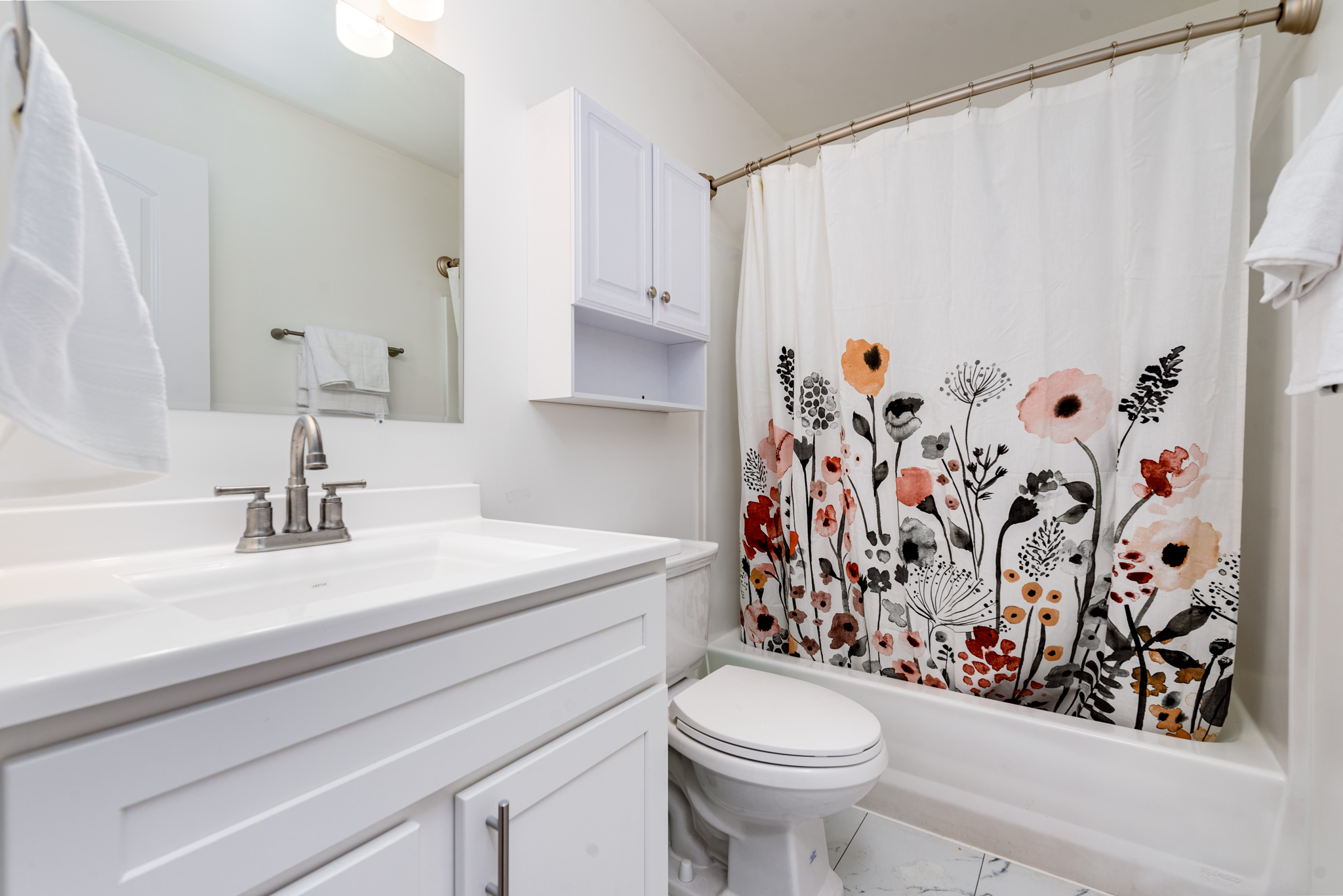 5 Bedrooms Bedrooms, ,2 BathroomsBathrooms,Woodford Rentals,For Rent,1327