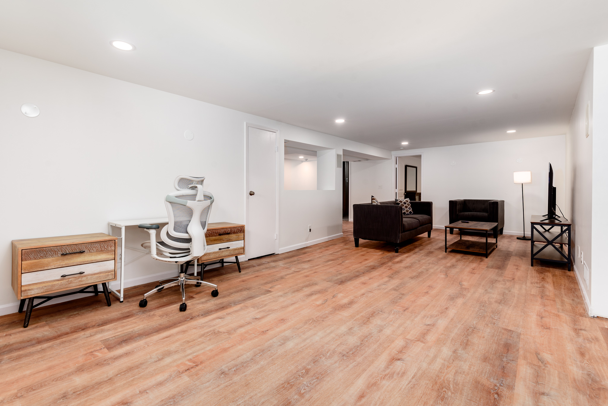 5 Bedrooms Bedrooms, ,2 BathroomsBathrooms,Woodford Rentals,For Rent,1327