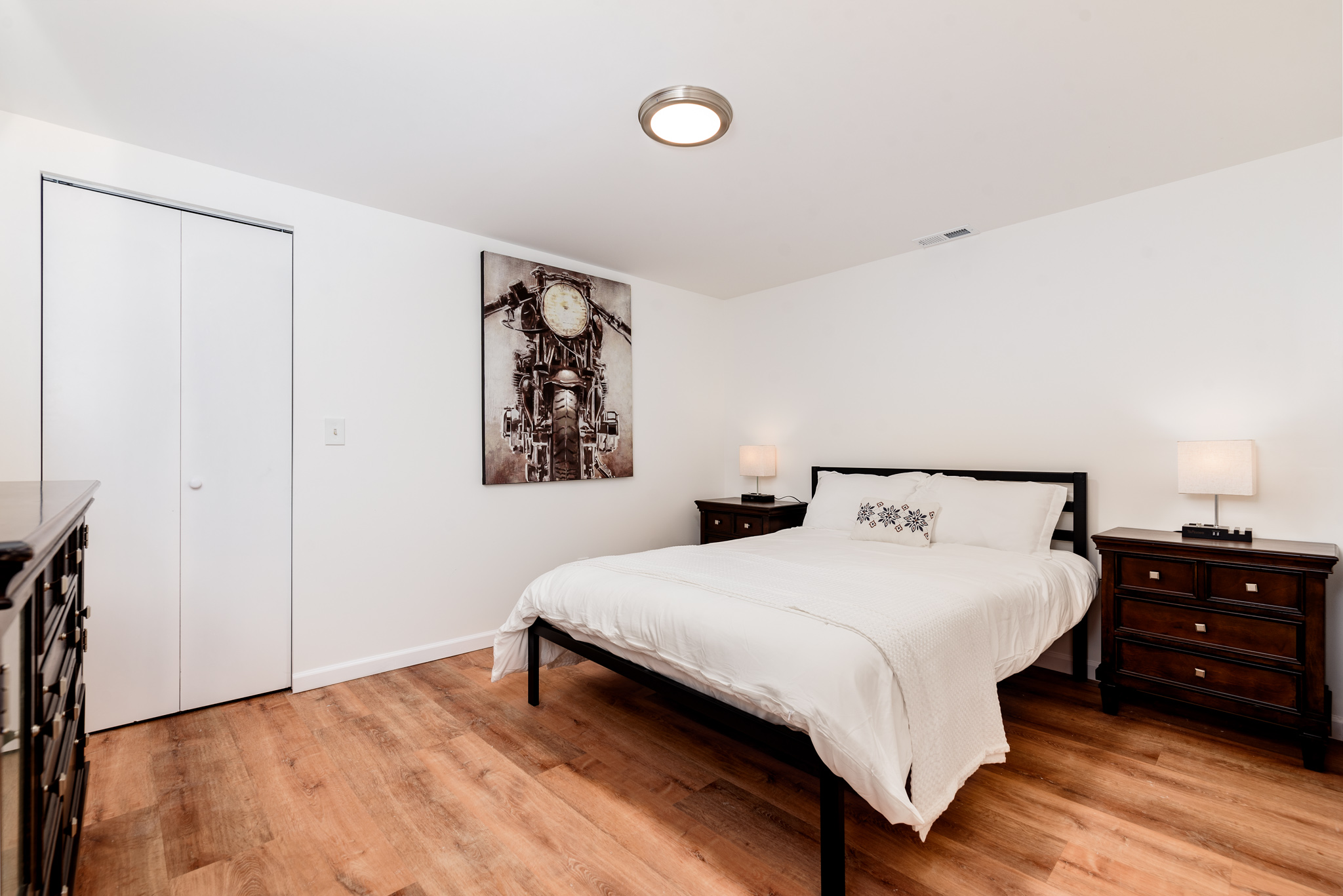 5 Bedrooms Bedrooms, ,2 BathroomsBathrooms,Woodford Rentals,For Rent,1327
