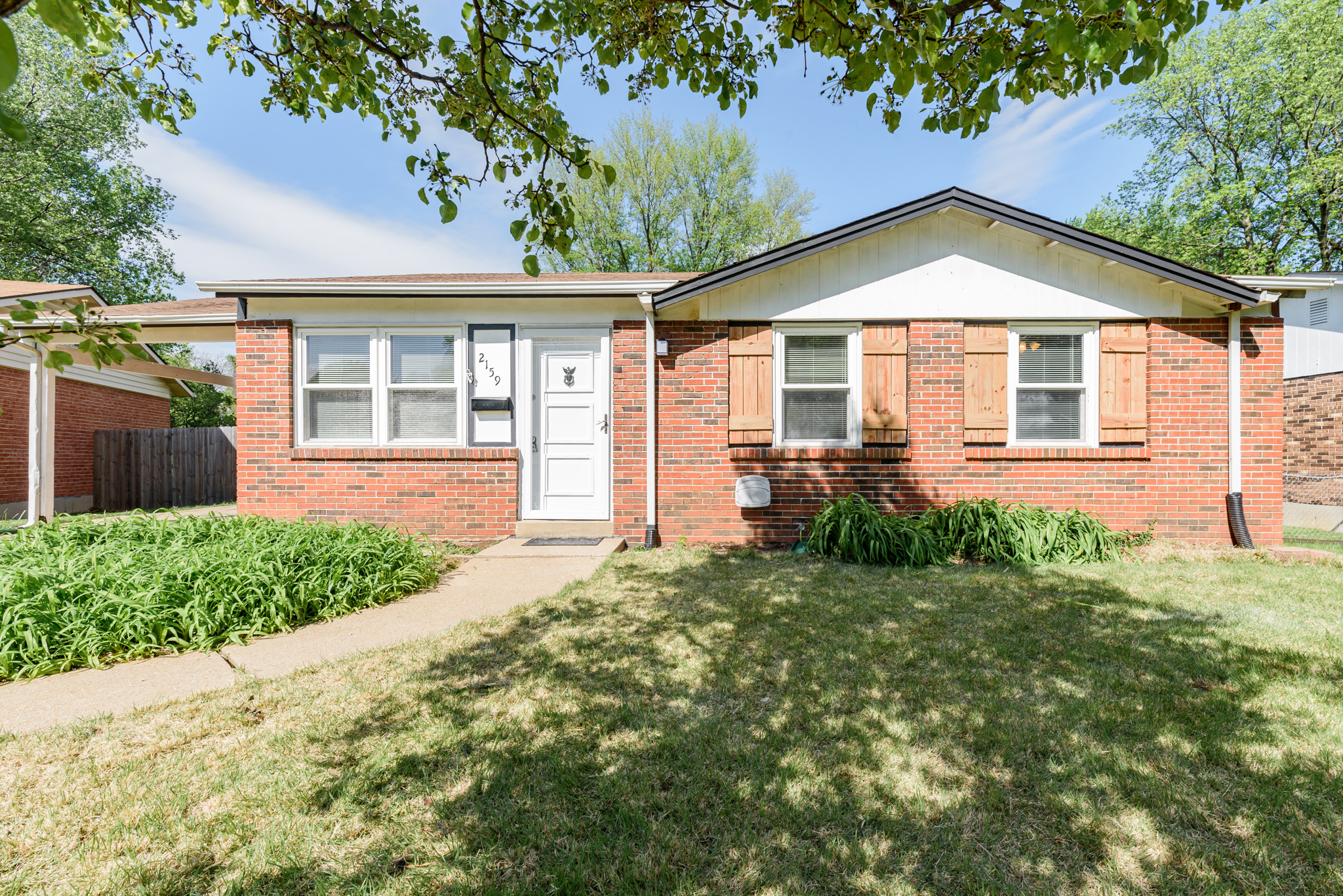 4 Bedrooms Bedrooms, ,2 BathroomsBathrooms,Woodford Rentals,For Rent,1331
