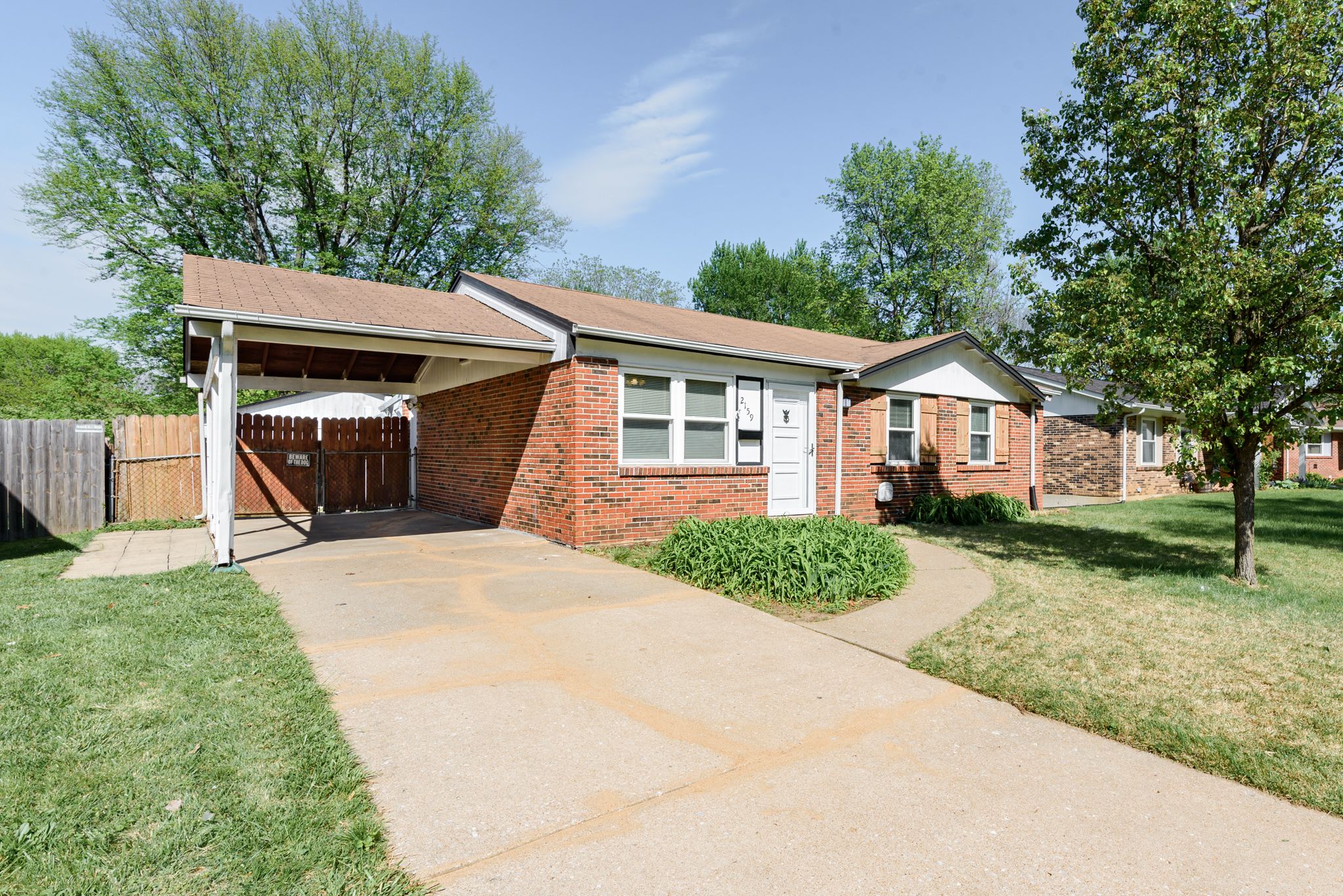 4 Bedrooms Bedrooms, ,2 BathroomsBathrooms,Woodford Rentals,For Rent,1331