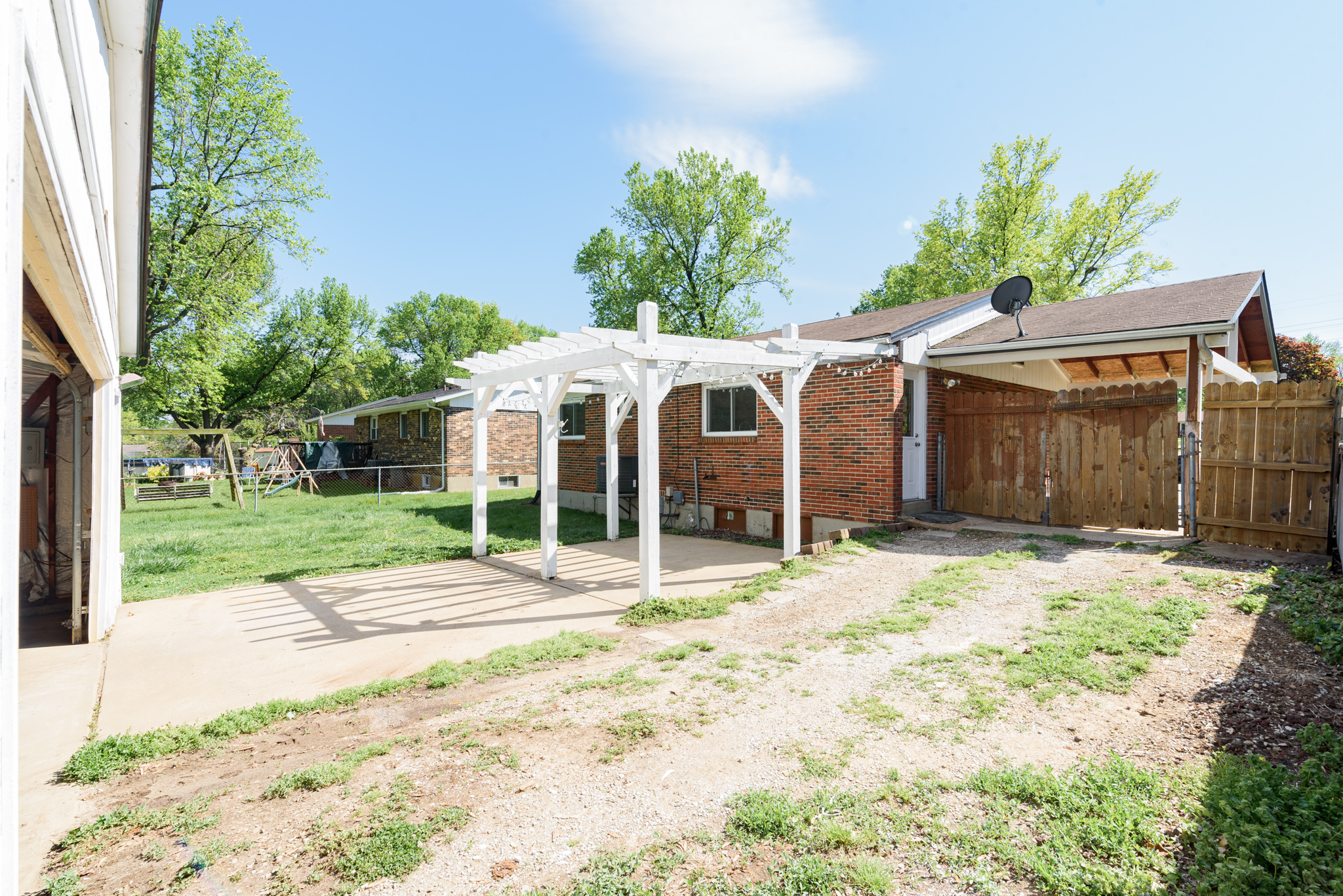 4 Bedrooms Bedrooms, ,2 BathroomsBathrooms,Woodford Rentals,For Rent,1331