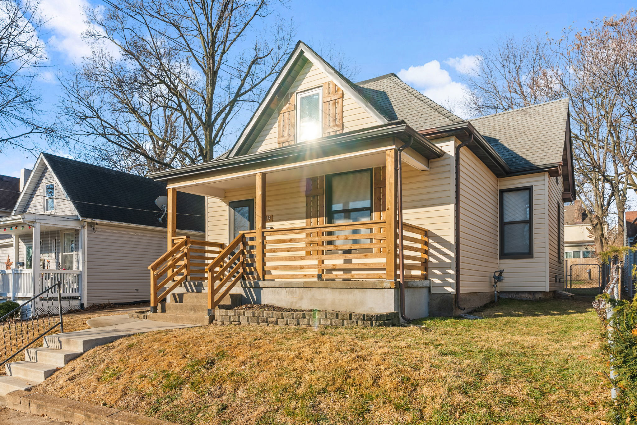 4 Bedrooms Bedrooms, ,2 BathroomsBathrooms,Woodford Rentals,For Rent,1333