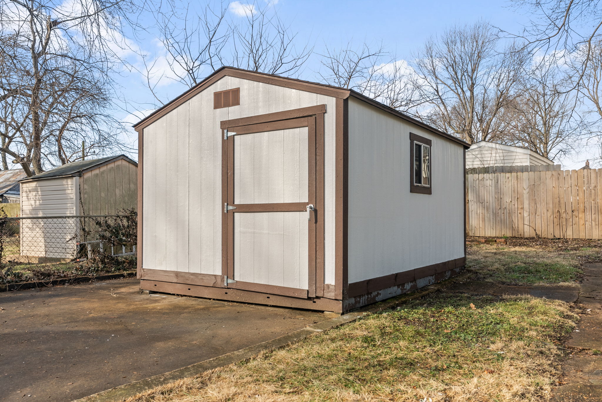 4 Bedrooms Bedrooms, ,2 BathroomsBathrooms,Woodford Rentals,For Rent,1333