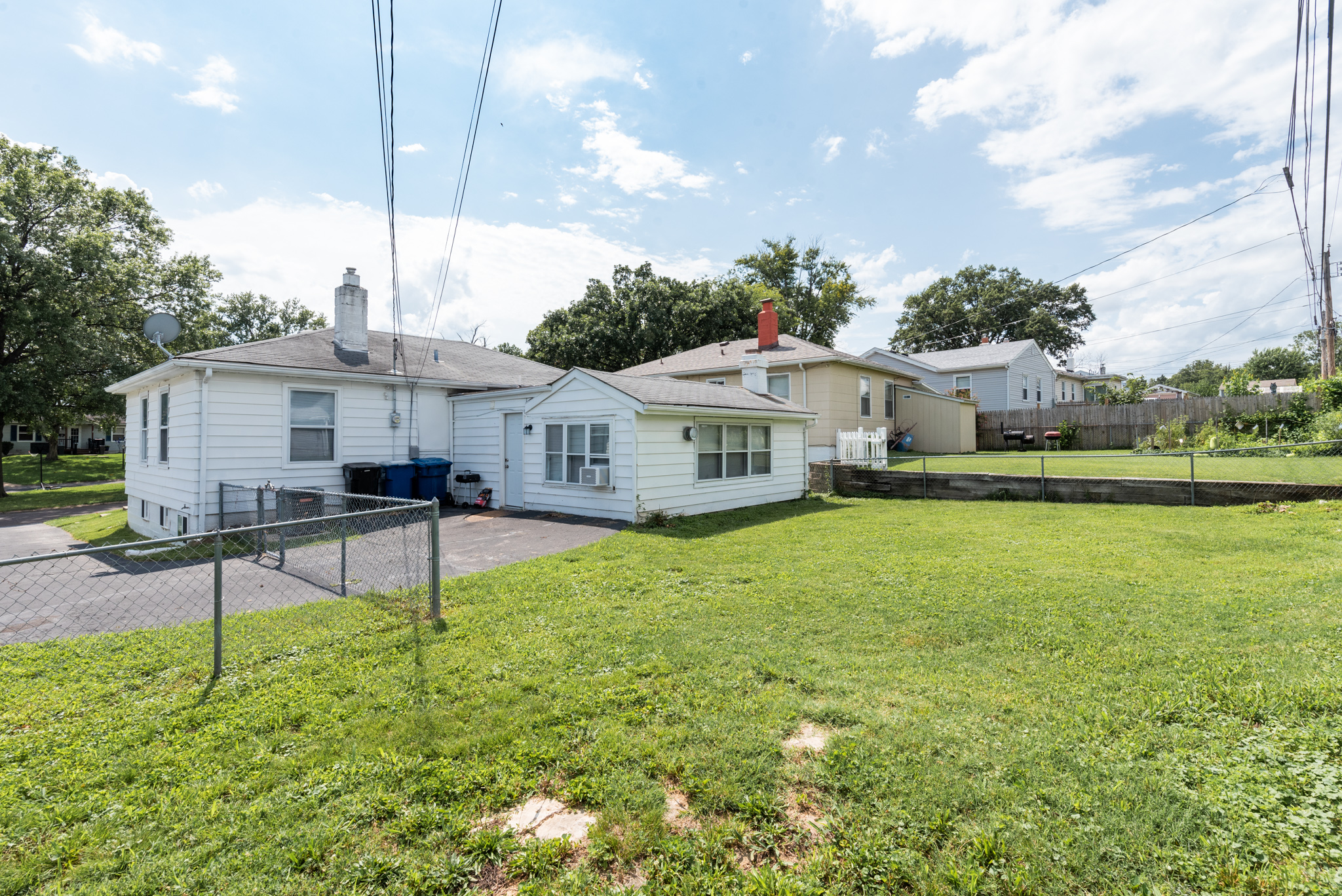4 Bedrooms Bedrooms, ,1.5 BathroomsBathrooms,Woodford Rentals,For Rent,1334