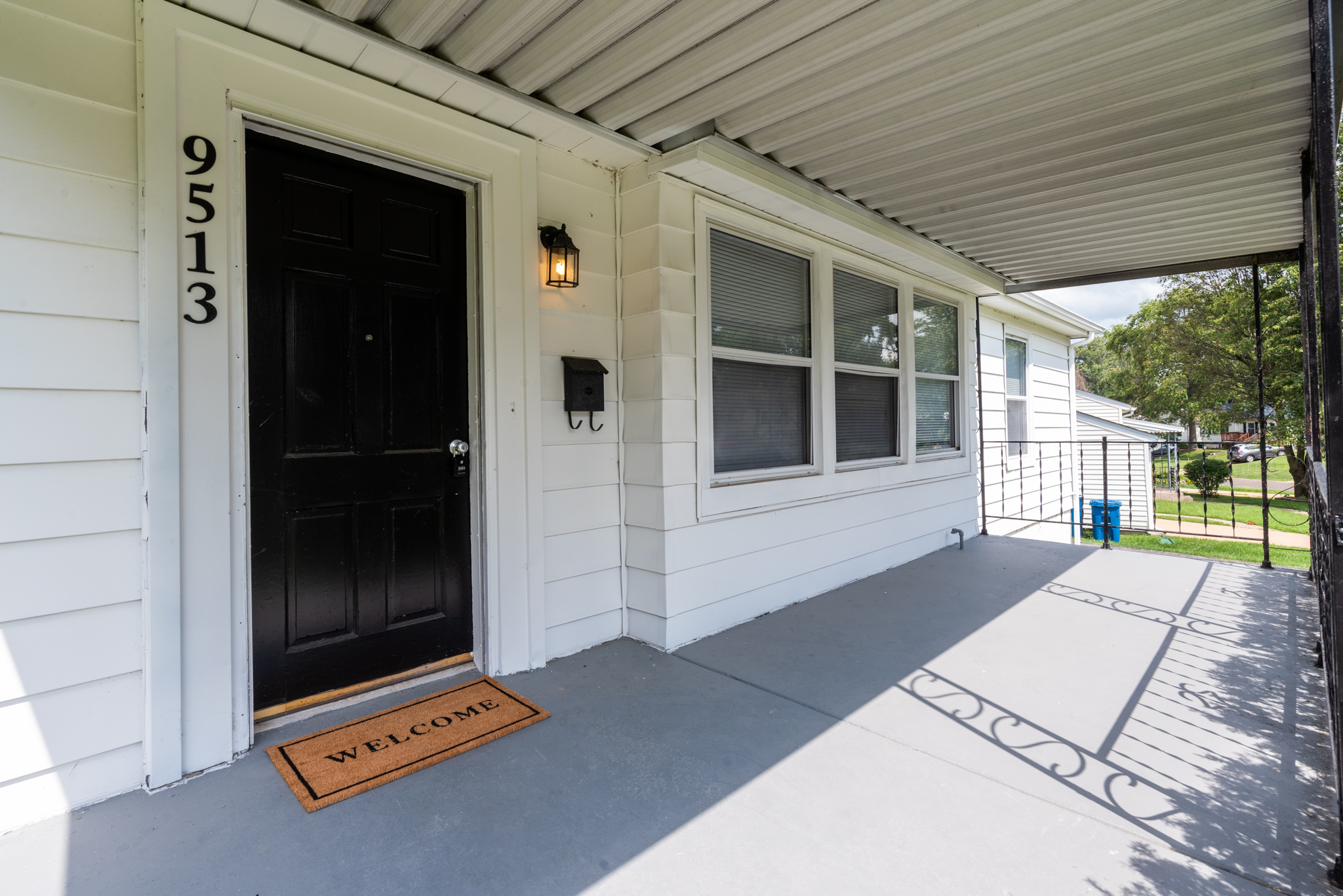 4 Bedrooms Bedrooms, ,1.5 BathroomsBathrooms,Woodford Rentals,For Rent,1334