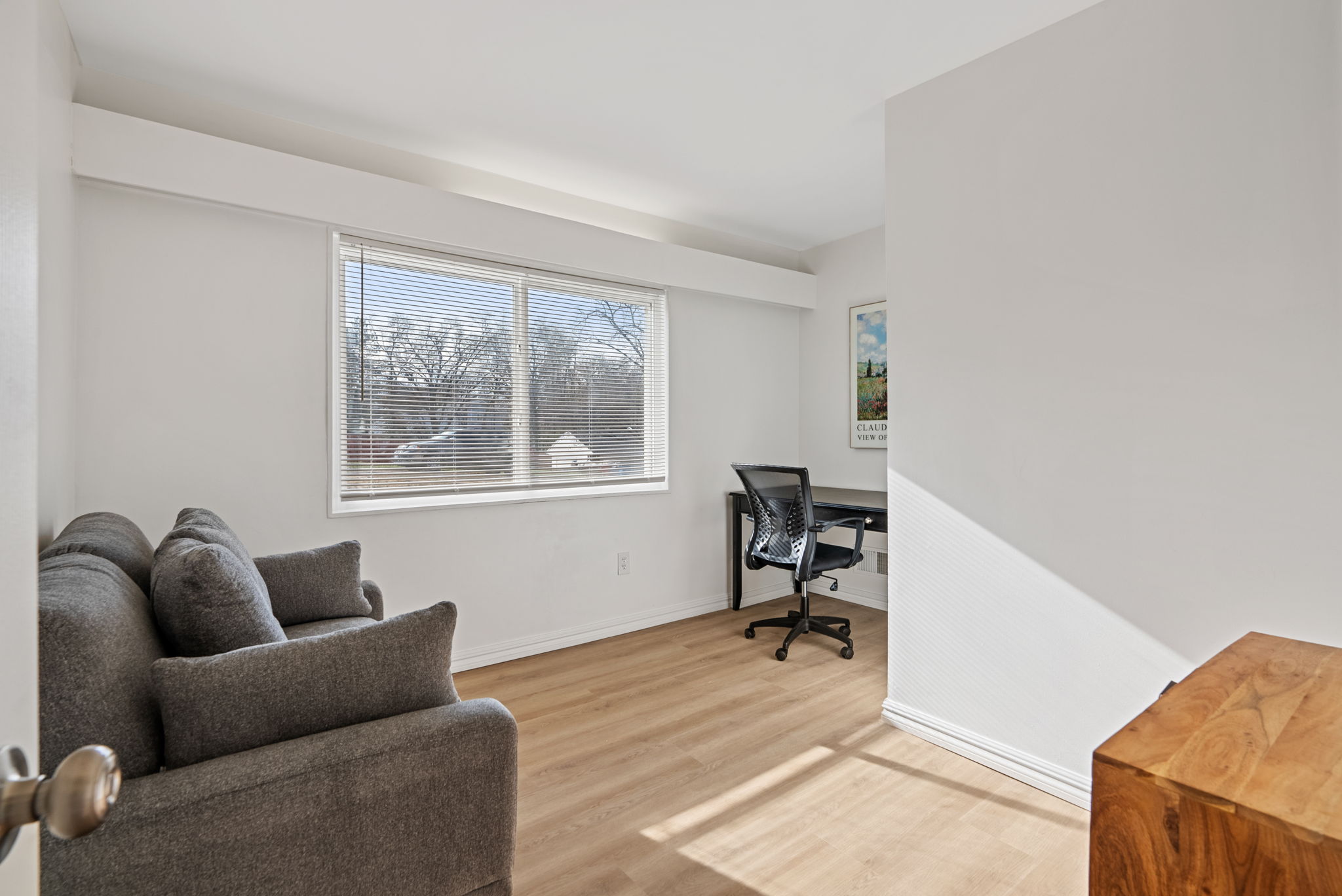 5 Bedrooms Bedrooms, ,4 BathroomsBathrooms,Woodford Rentals,For Rent,1337