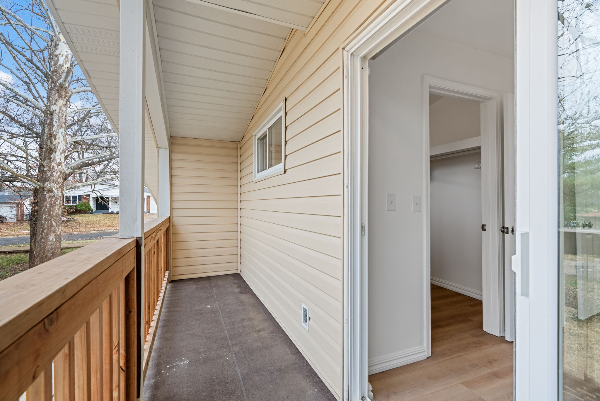 5 Bedrooms Bedrooms, ,4 BathroomsBathrooms,Woodford Rentals,For Rent,1337