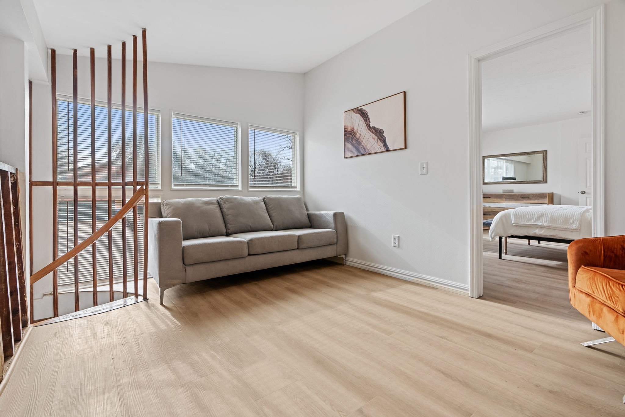 5 Bedrooms Bedrooms, ,4 BathroomsBathrooms,Woodford Rentals,For Rent,1337