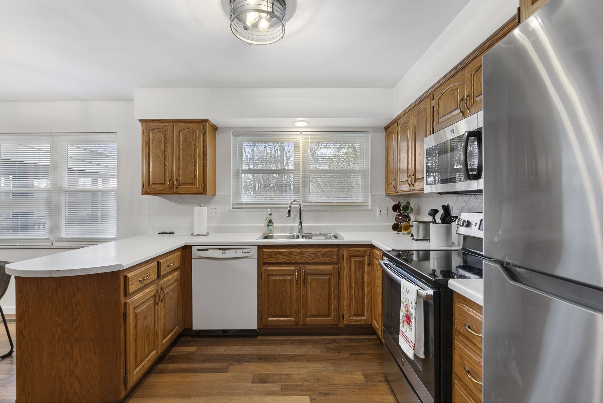 5 Bedrooms Bedrooms, ,3 BathroomsBathrooms,Woodford Rentals,For Rent,1338