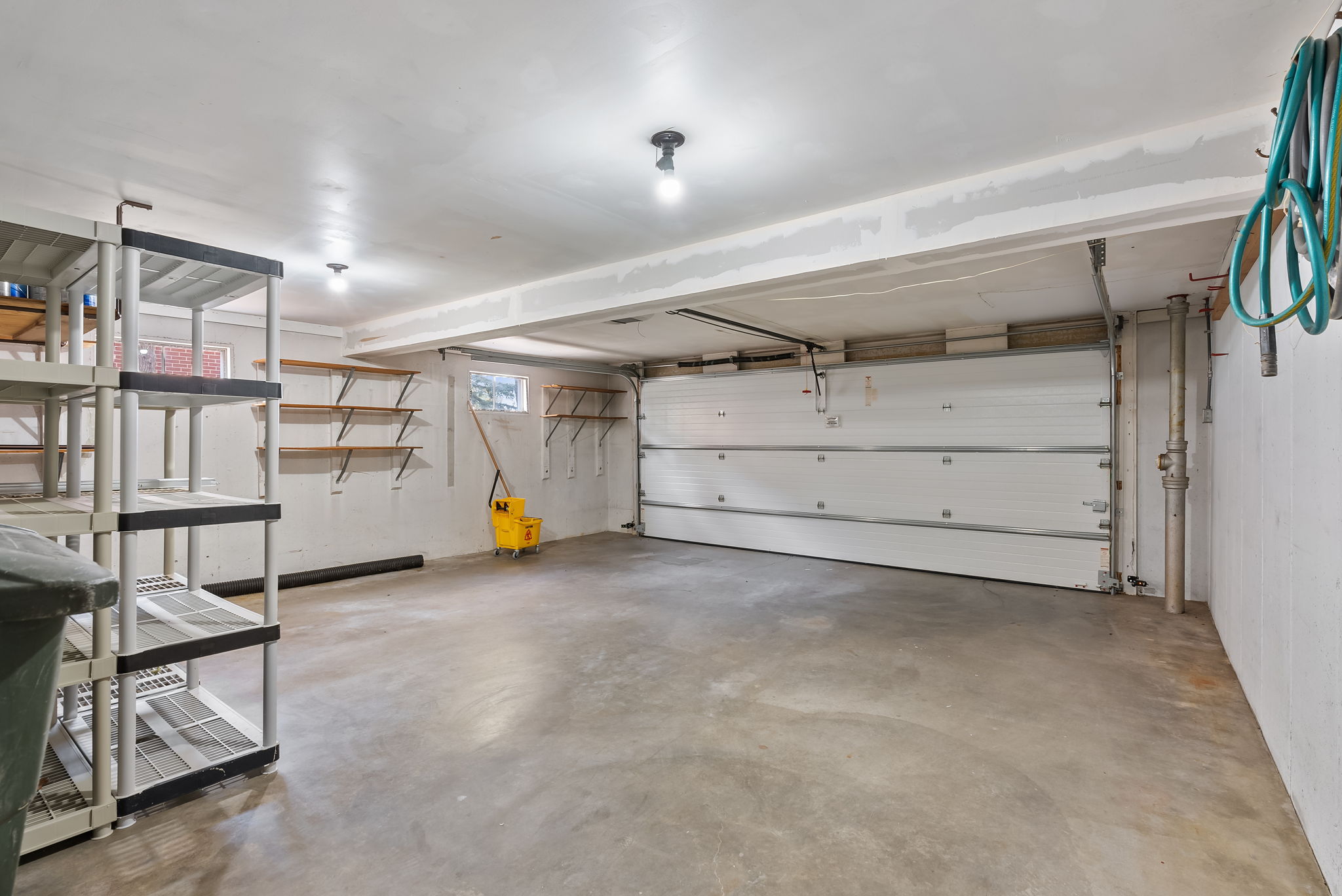 5 Bedrooms Bedrooms, ,3 BathroomsBathrooms,Woodford Rentals,For Rent,1338